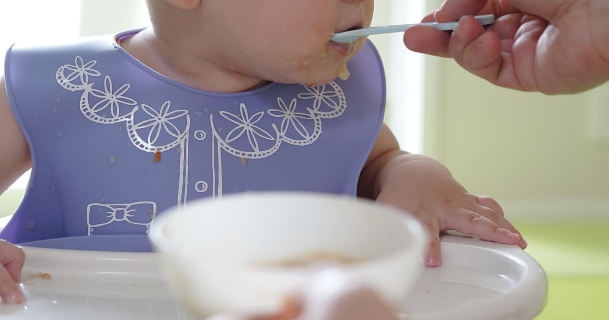 2歳児のお食事用エプロンは西松屋オリジナルがおすすめ！理由４つ | りーたむブログ